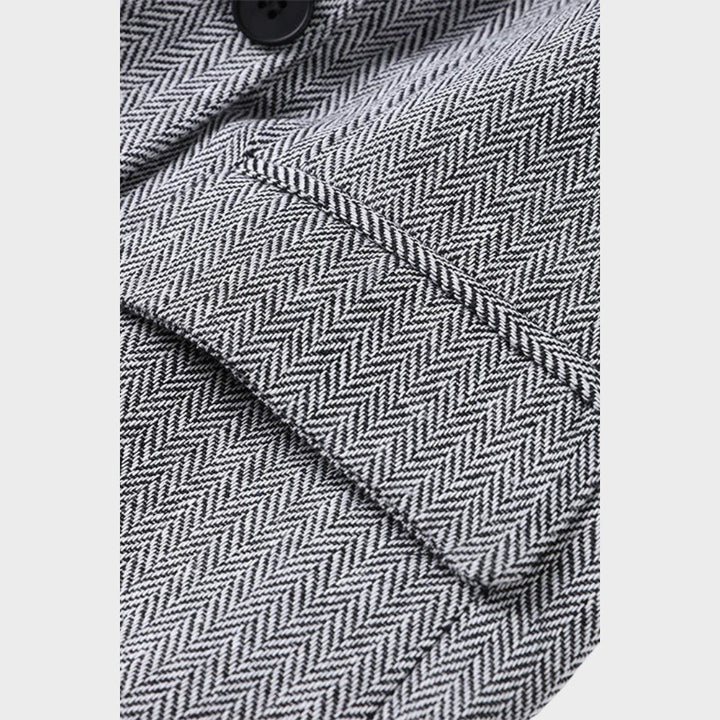 Karolina - Moćan i sofisticiran komplet