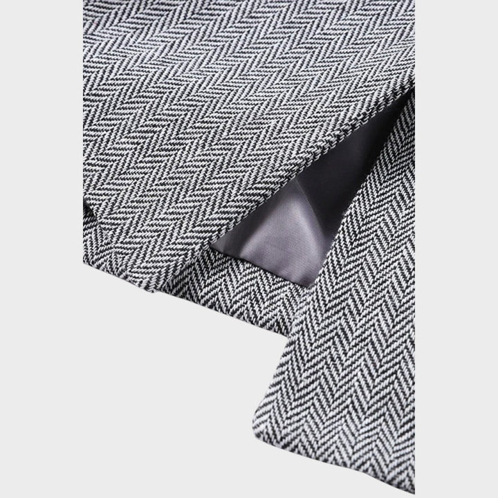 Karolina - Moćan i sofisticiran komplet