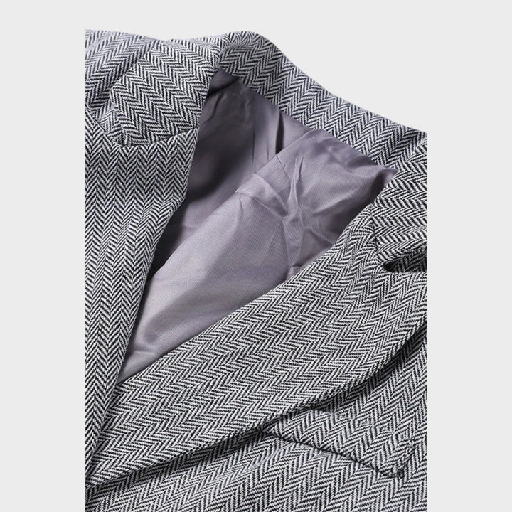 Karolina - Moćan i sofisticiran komplet