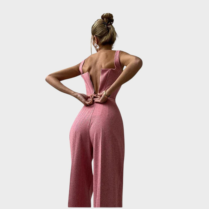 Karolina - Moćan i sofisticiran komplet