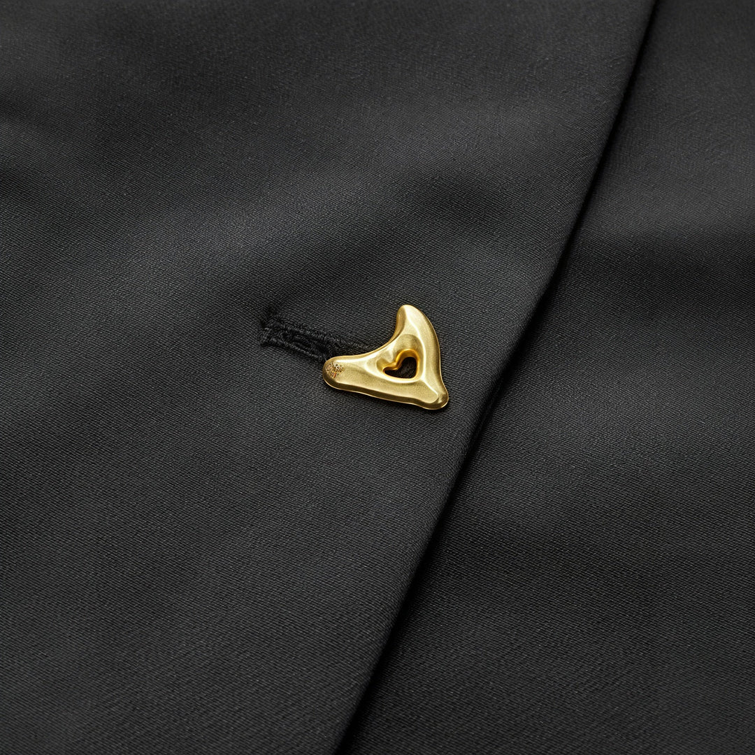 Maja – Moderan minimalistički top za svaku priliku