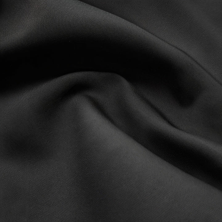 Maja – Moderan minimalistički top za svaku priliku