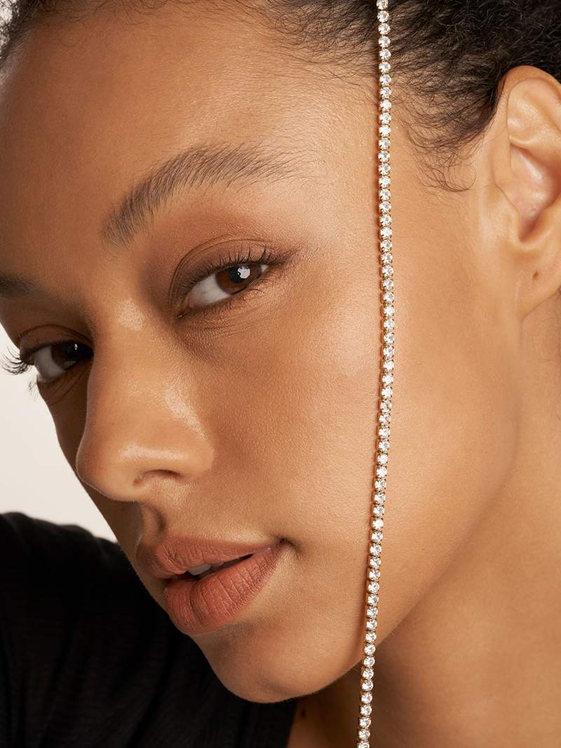 Nika - Rivière Karoliai