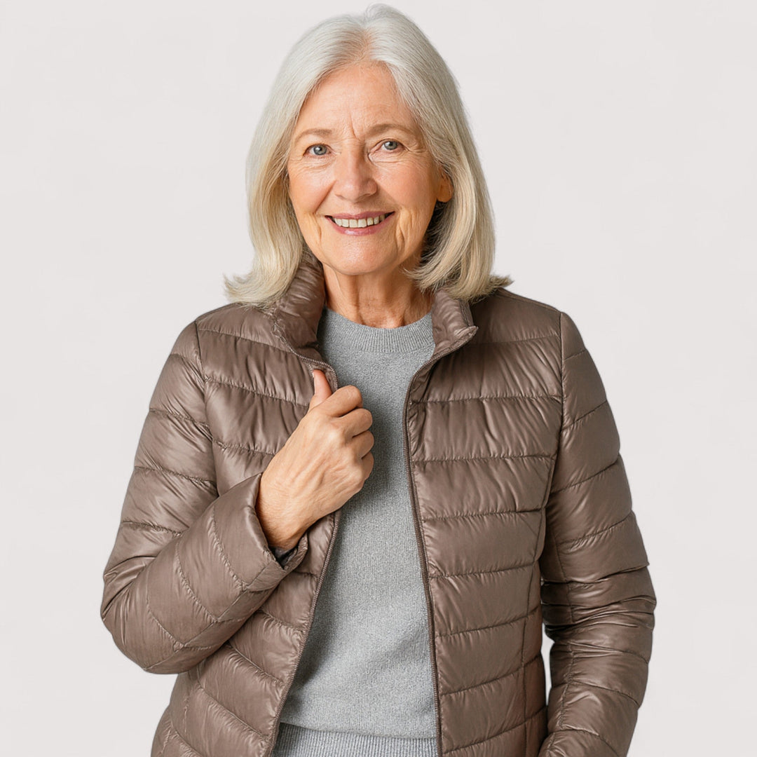 Ami - Ultralagana pernata jakna