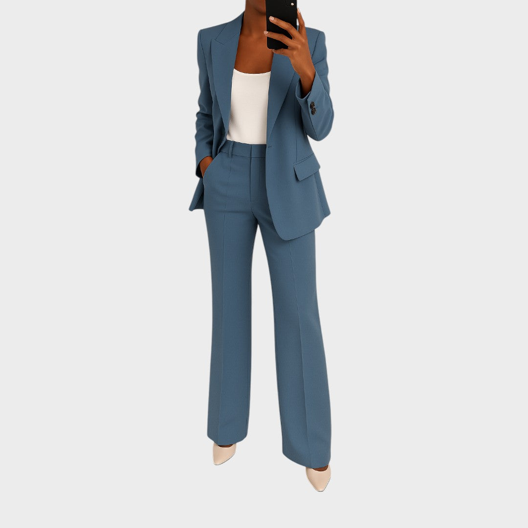 Sara - Odijelo koje podiže samopouzdanje