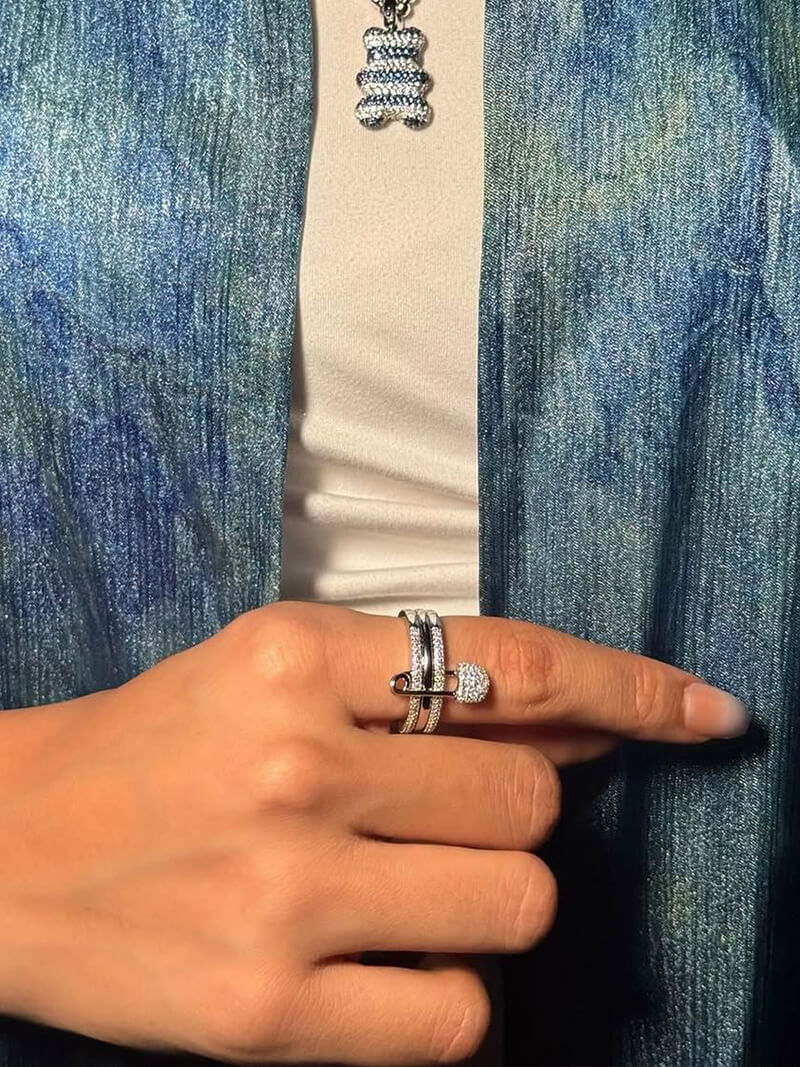 Mirna - Monikos prsten