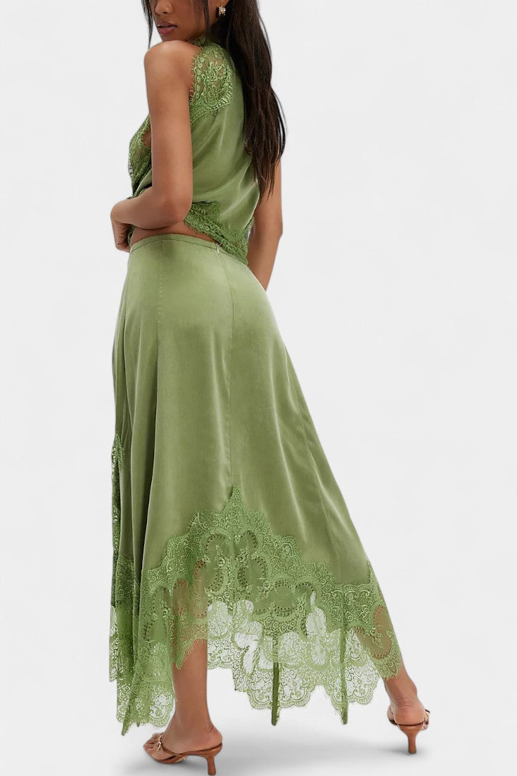 Nada Midi Suknja s Čipkastim Detaljima i Asimetričnom Porubom