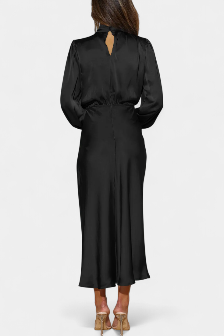 Marija Maxi Haljina s Visokim Ovratnikom i Cvjetnim Detaljima